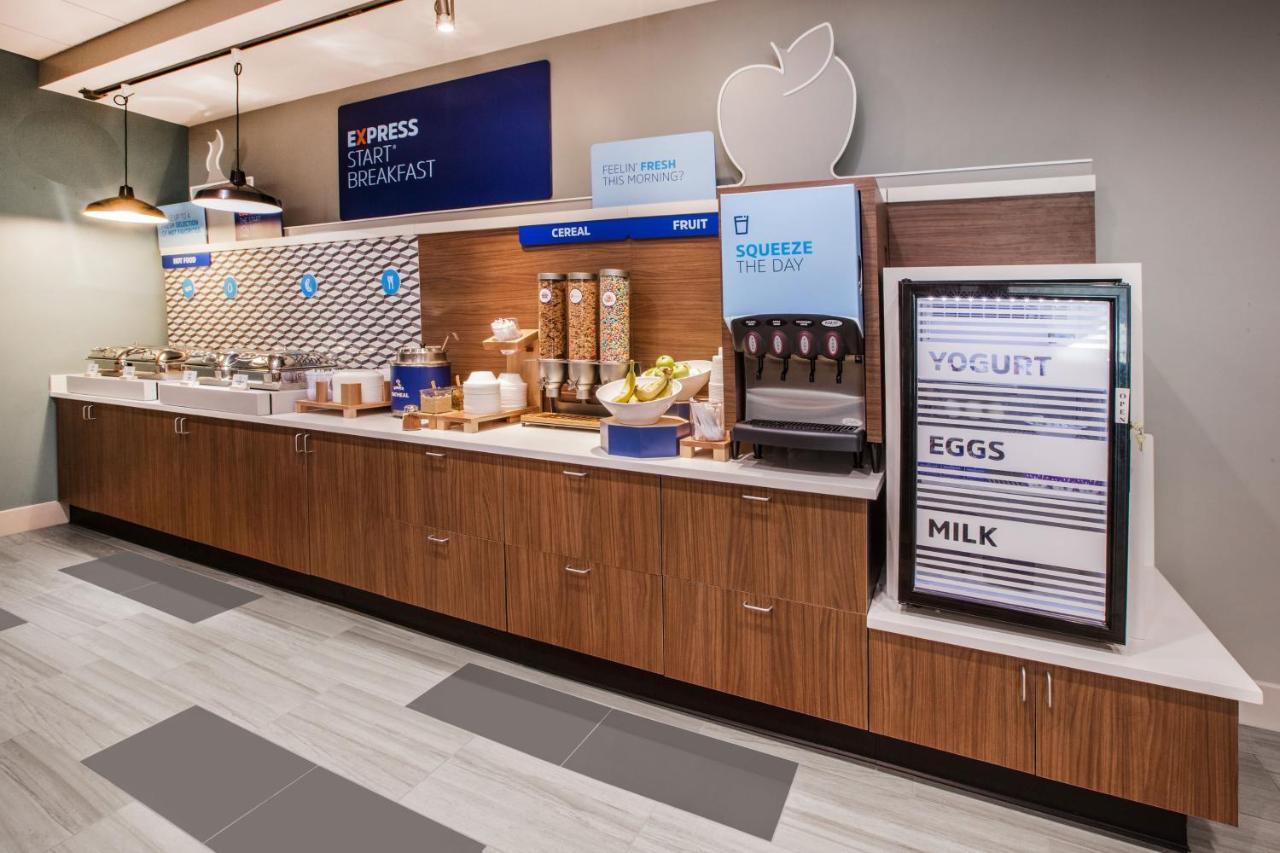 Holiday Inn Express Hotel & Suites Manteca By Ihg Εξωτερικό φωτογραφία