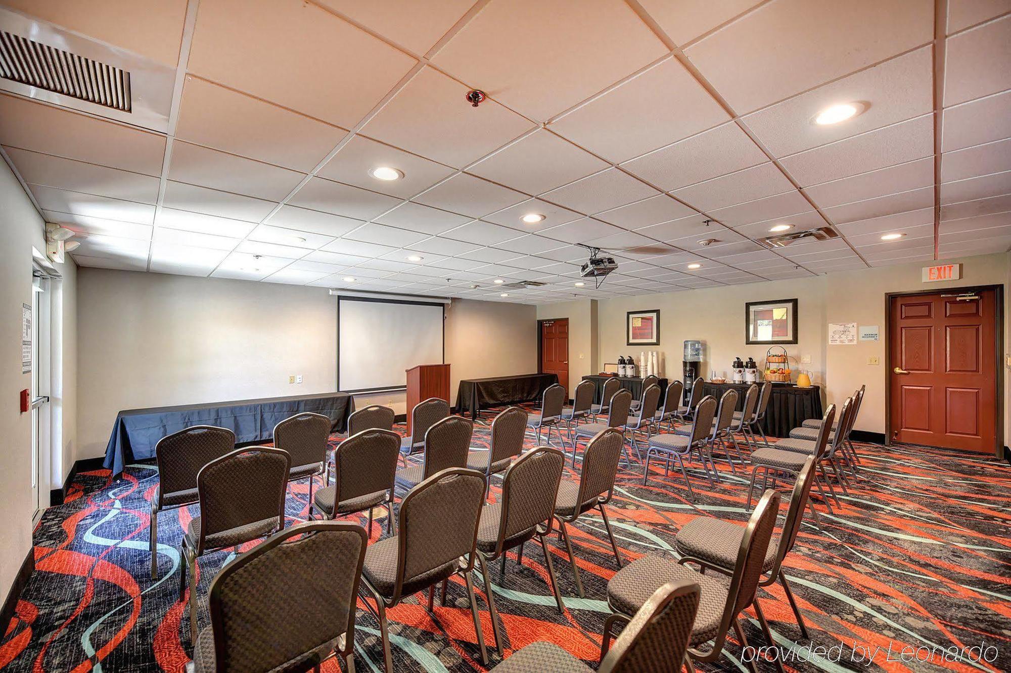 Holiday Inn Express Hotel & Suites Manteca By Ihg Εξωτερικό φωτογραφία