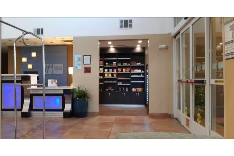 Holiday Inn Express Hotel & Suites Manteca By Ihg Εξωτερικό φωτογραφία