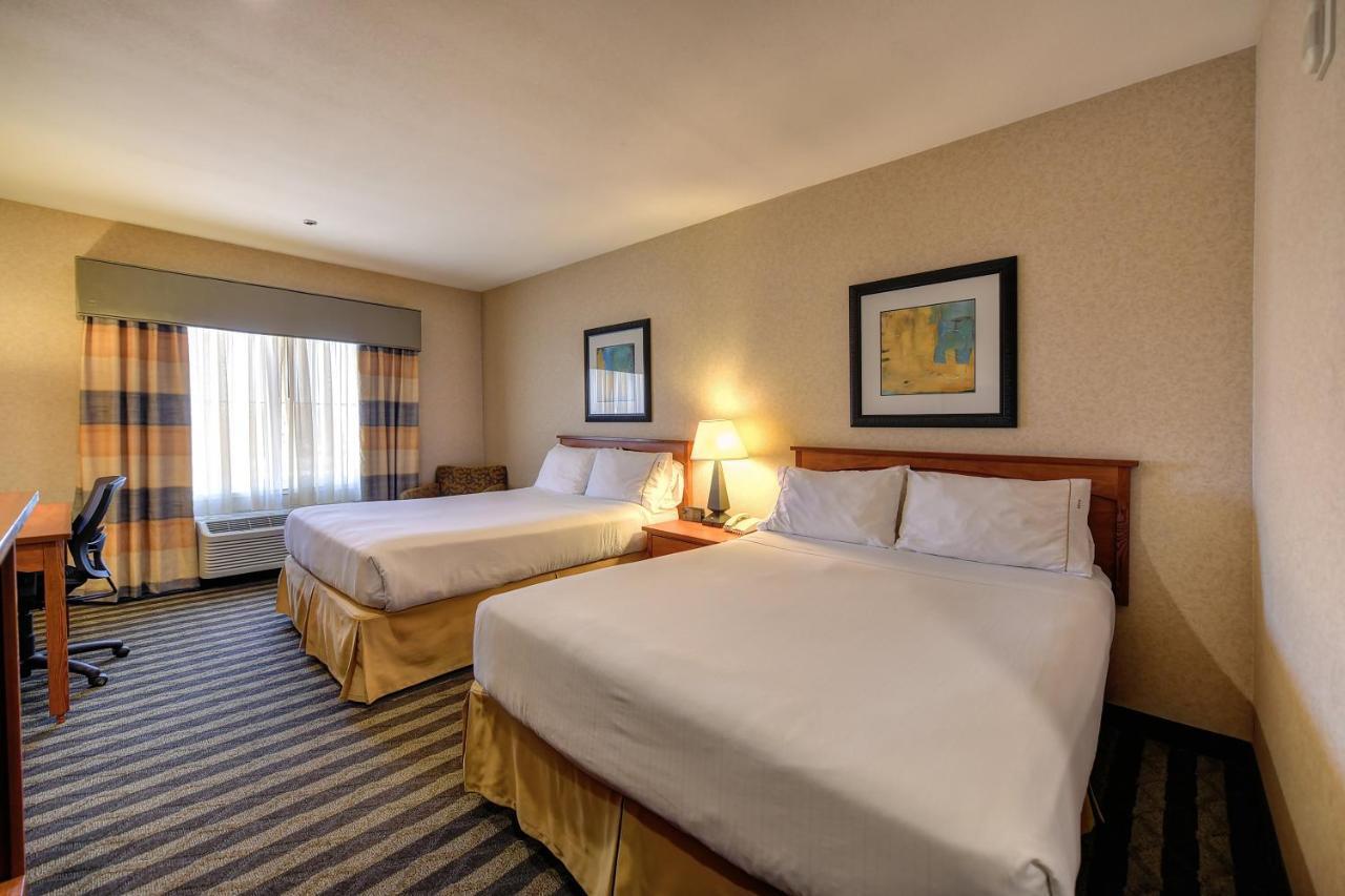 Holiday Inn Express Hotel & Suites Manteca By Ihg Εξωτερικό φωτογραφία