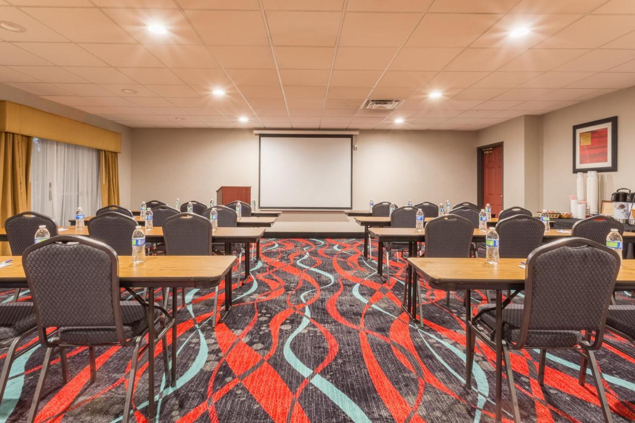 Holiday Inn Express Hotel & Suites Manteca By Ihg Εξωτερικό φωτογραφία